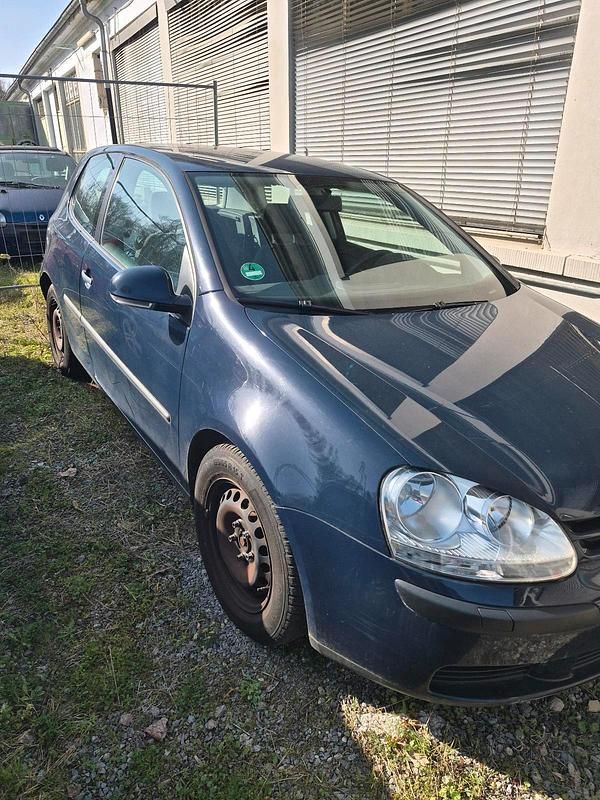 Gebraucht VW Golf 75 PS (55 kW) 2004 Blau Coupé