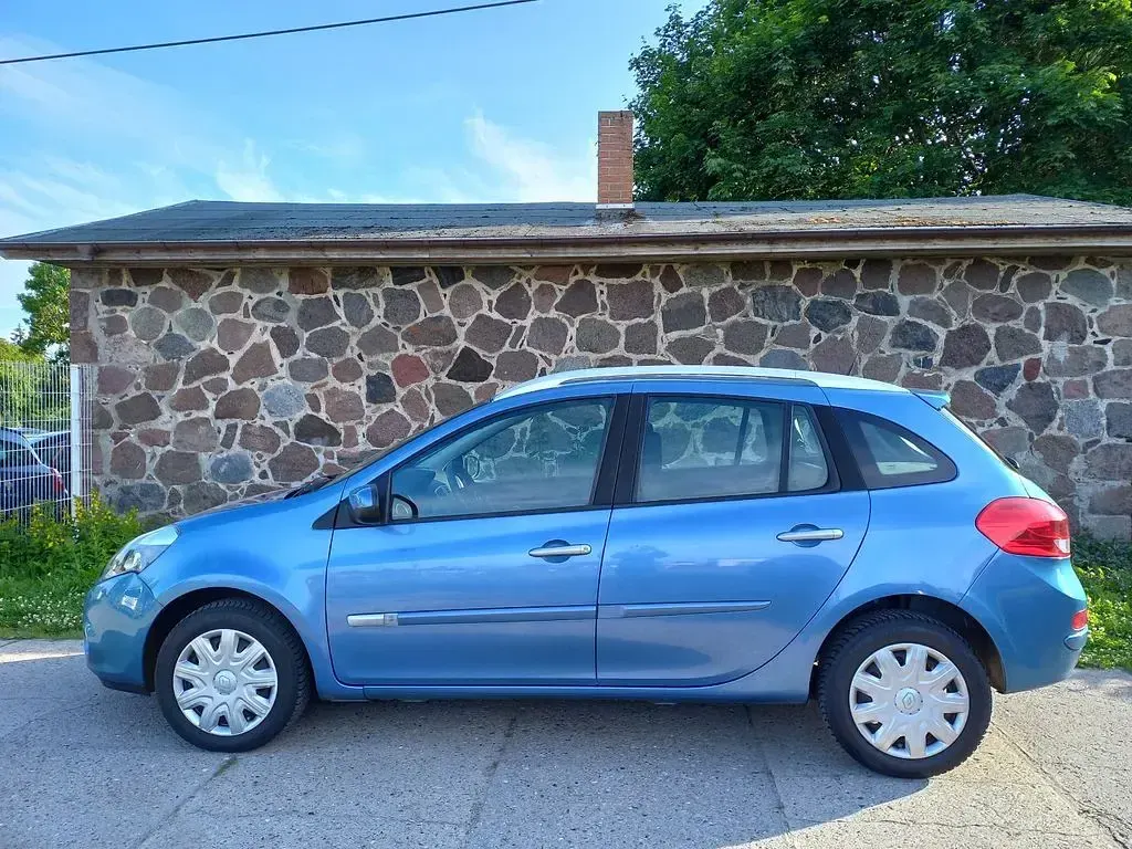 Gebraucht Renault Clio II Dynamique 75 PS (55 kW) 2011 Blau Limousine
