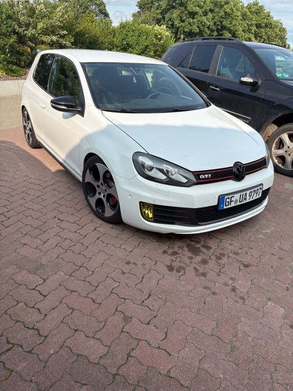 Schwarz Gebraucht 2010 VW Golf VI GTI Limousine | 6.200 € (Guter Preis) - Bild 1/4