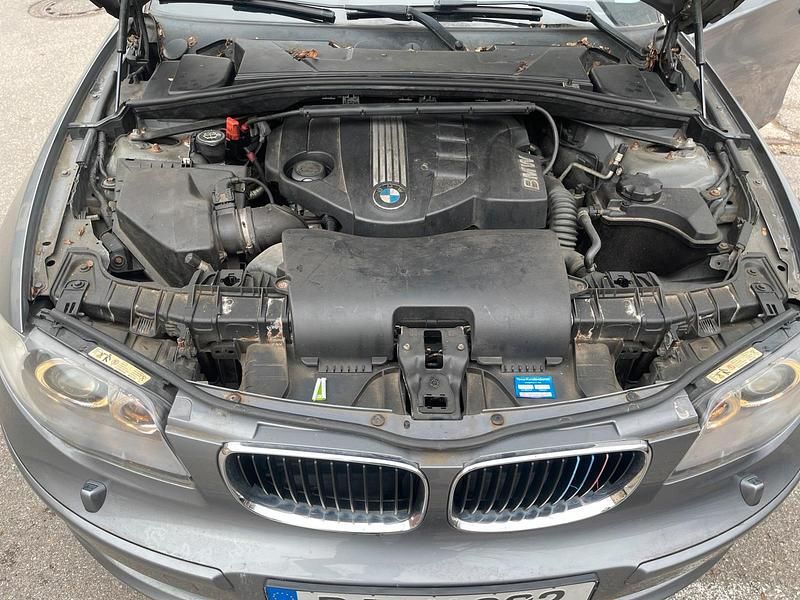 Gebraucht BMW 118 143 PS (105 kW) 2008 Grau Kleinwagen