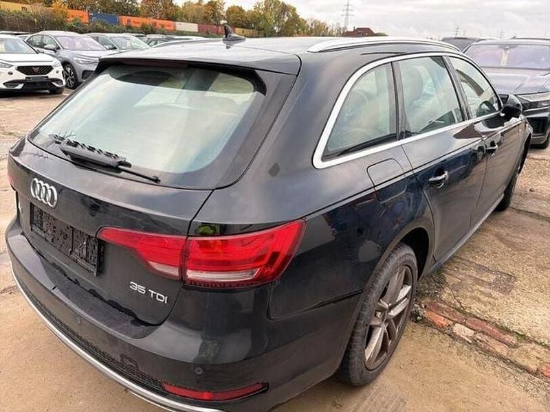 Gebraucht Audi A4 S-Line 150 PS (110 kW) 2019 Schwarz Kombi