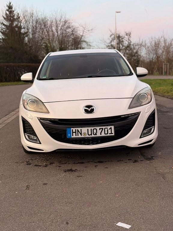Gebraucht Mazda 3 Exclusive-Line 151 PS (111 kW) 2011 Weiß Limousine