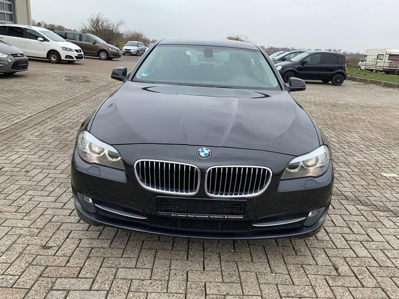 Gebraucht BMW 520 184 PS (135 kW) 2012 Grau Limousine