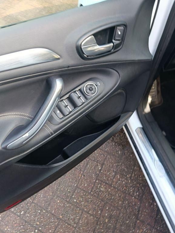 Gebraucht Ford S-MAX Titanium S 163 PS (119 kW) 2011 Weiß Van / Kleinbus