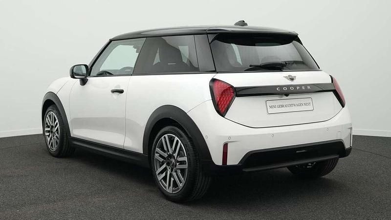 Gebraucht Mini Cooper Classic 156 PS (114 kW) 2024 Weiß Kleinwagen