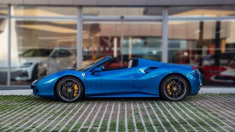 Second-hand Ferrari 488 669 CP (492 kW) 2018 Cabrio