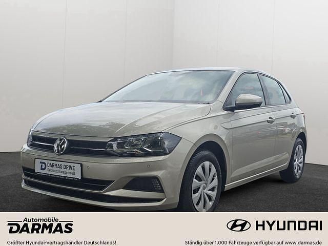 Silber Gebraucht 2018 VW Polo Comfortline Limousine | 11.490 € - Bild 1/4