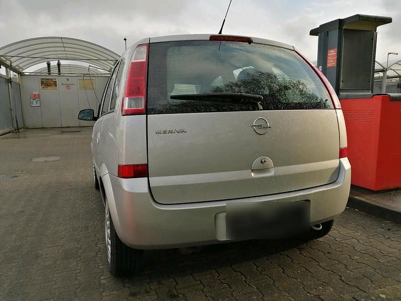 Gebraucht Opel Meriva 90 PS (66 kW) 2005 Silber Van / Kleinbus
