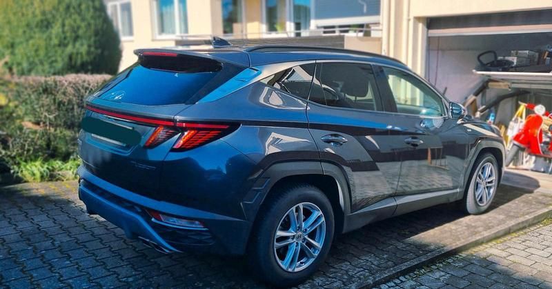 Gebraucht Hyundai Tucson 150 PS (110 kW) 2023 Grau SUV