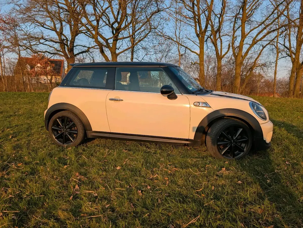 Gebraucht Mini Cooper SD 143 PS (105 kW) 2011 Beige Kleinwagen