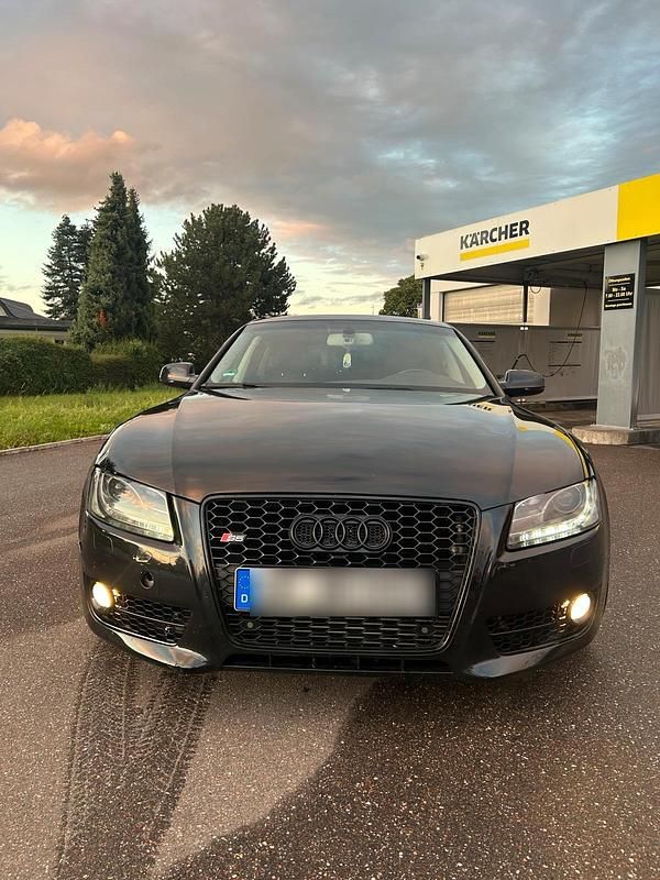 Schwarz Gebraucht 2010 Audi A5 Sportback S-Line Limousine | 12.900 € (Etwas zu teuer) - Bild 1/4