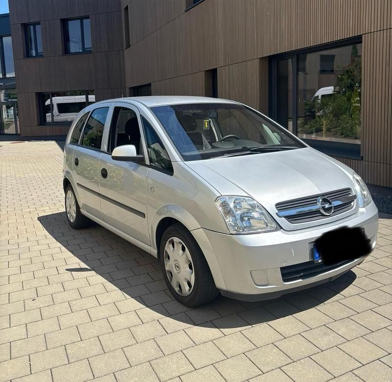 Silber Gebraucht 2004 Opel Meriva Van / Kleinbus | 600 € (Superpreis) - Bild 1/4