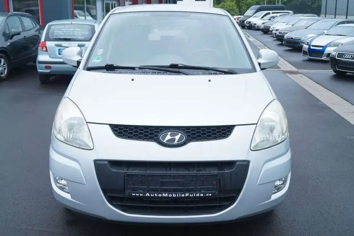 Gebraucht Hyundai Matrix Comfort 103 PS (75 kW) 2009 Silber Van / Kleinbus