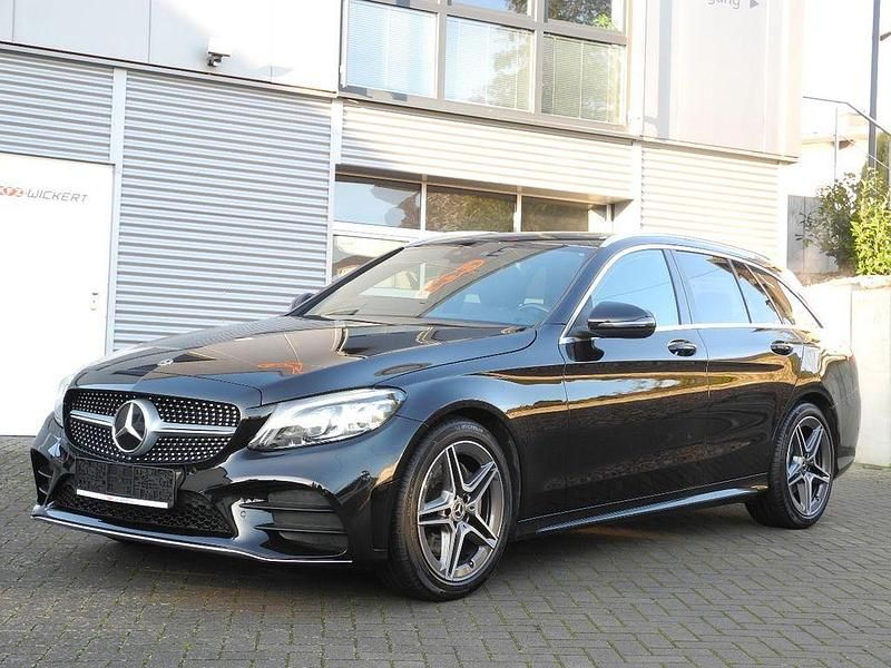 Gebraucht Mercedes C200 AMG line 184 PS (135 kW) 2020 Schwarz Limousine