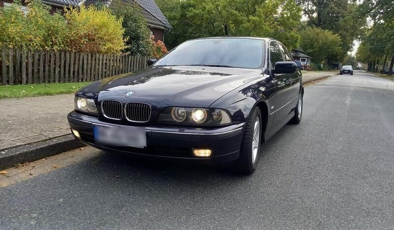 Blau Gebraucht 2000 BMW 540 Limousine | 14.490 € (Fairer Preis) - Bild 1/4