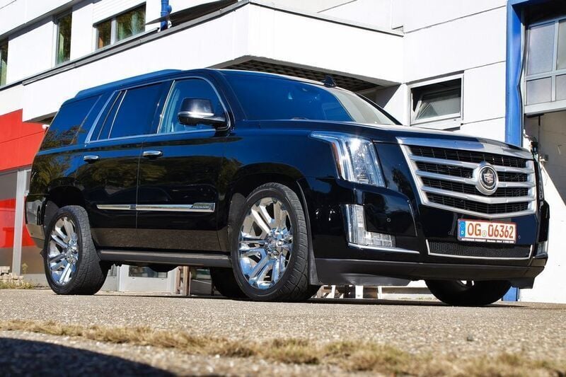 Gebraucht Cadillac Escalade 426 PS (313 kW) 2015 Schwarz SUV