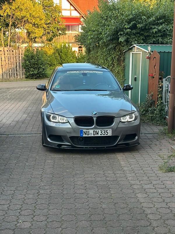 Grau Gebraucht 2007 BMW 335 M Performance Coupé | 15.700 € - Bild 1/4