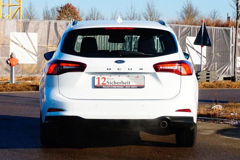 Gebraucht Ford Focus Cool & Connect 140 PS (102 kW) 2022 Weiß Kombi