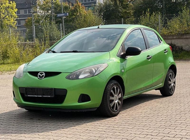 Grün Gebraucht 2009 Mazda 2 Independence Limousine | 1.650 € (Guter Preis) - Bild 1/4