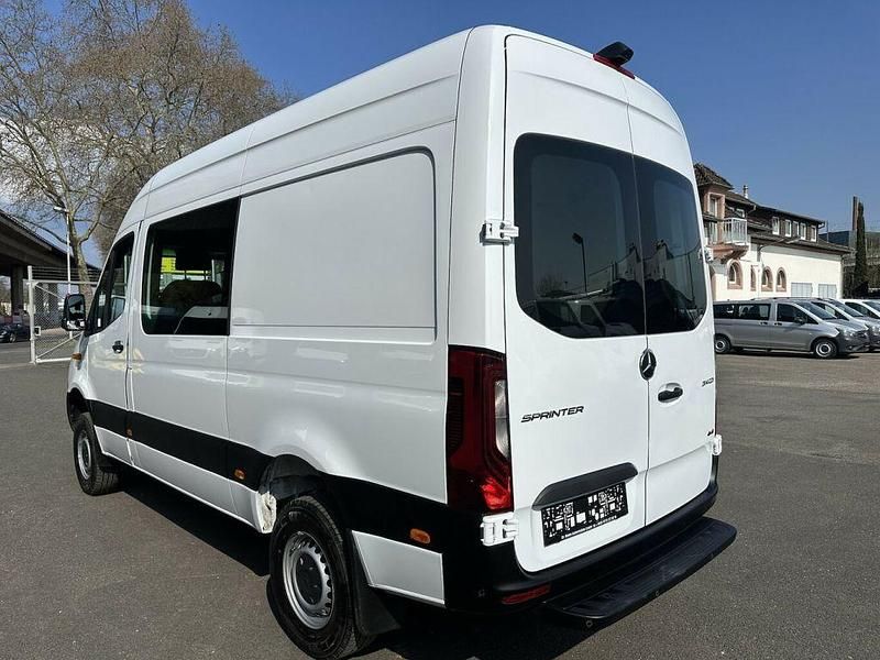 Gebraucht Mercedes Sprinter 143 PS (105 kW) 2020 Arktikweiss Van