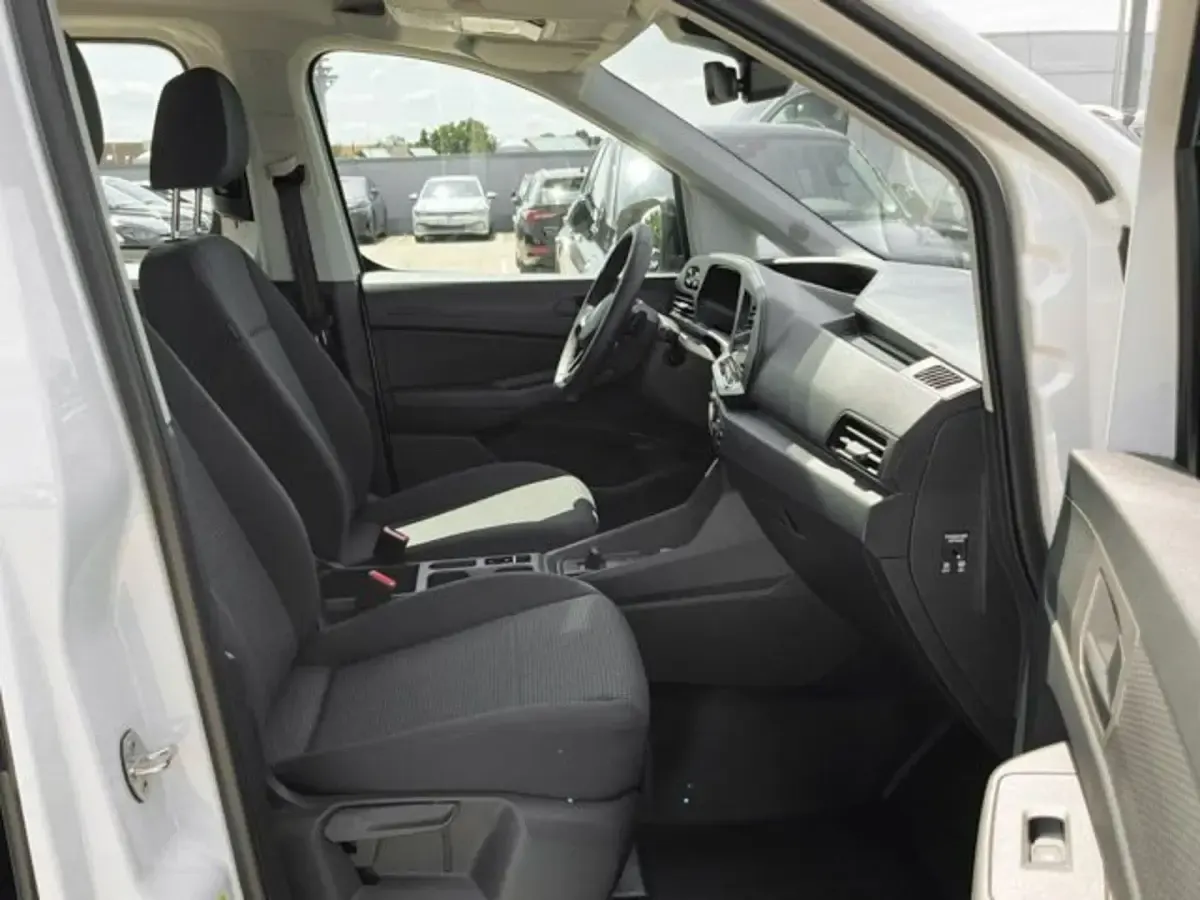 Gebraucht VW Caddy 116 PS (85 kW) 2025 Candyweiß Van / Kleinbus