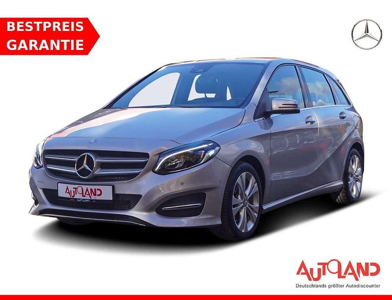 Polarsilber metallic Gebraucht 2015 Mercedes B150 Urban Van / Kleinbus | 18.950 € - Bild 1/4