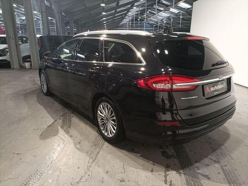 Gebraucht Ford Mondeo Titanium 140 PS (102 kW) 2021 Schwarz Kombi