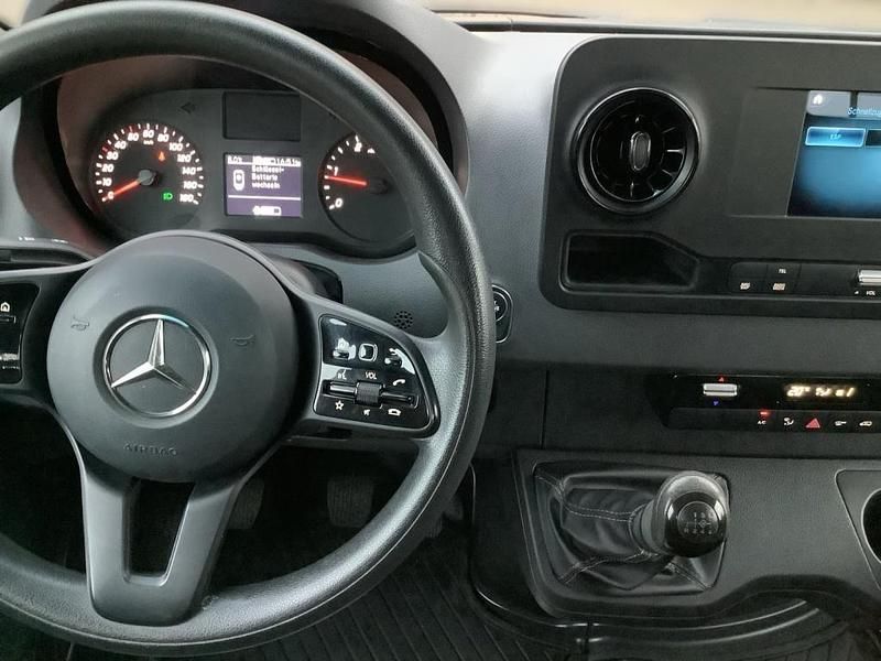 Gebraucht Mercedes Sprinter 163 PS (119 kW) 2021 Tieforange Van