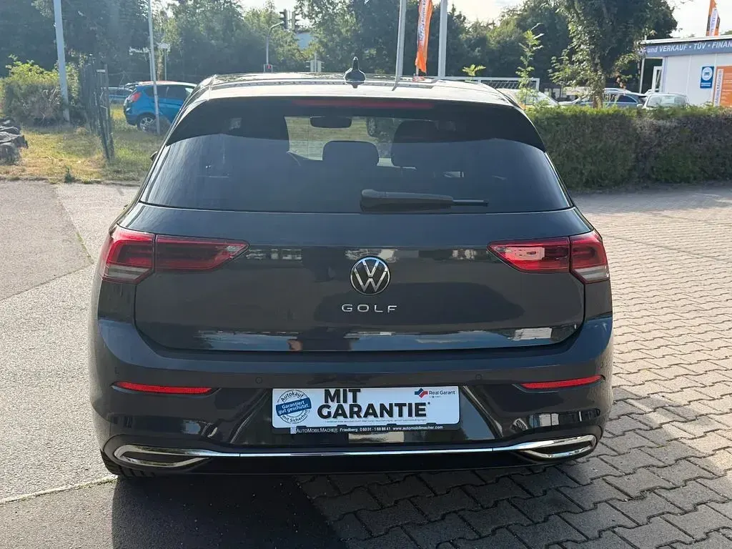 Gebraucht VW Golf VIII Style 150 PS (110 kW) 2024 Uranograu Limousine