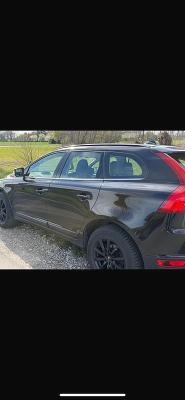 Gebraucht Volvo XC60 163 PS (119 kW) 2012 Schwarz SUV