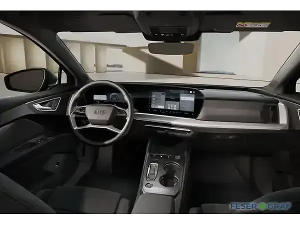Neu Audi Q4 e-tron Ambiente 150 kW (204 PS) 2026 Mythosschwarz metallic SUV