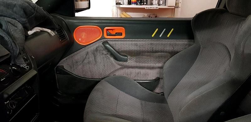 Gebraucht Ford Escort Cabriolet 131 PS (96 kW) 1991 Orange Cabrio