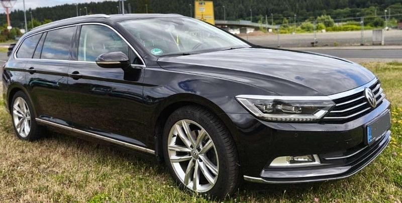 Schwarz Gebraucht 2015 VW Passat Highline Kombi | 15.300 € (Fairer Preis) - Bild 1/4