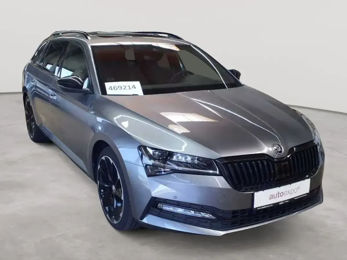 Gebraucht Skoda Superb SportLine 200 PS (147 kW) 2023 Kombi