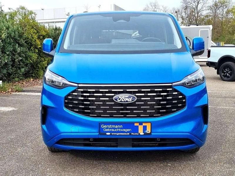 Gebraucht Ford Tourneo Titanium 136 PS (100 kW) 2025 Digital aqua blue metallic Van / Kleinbus