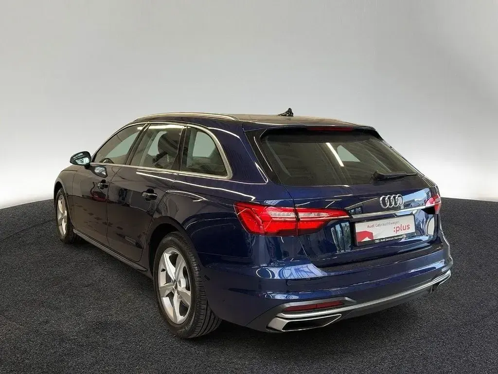 Gebraucht Audi A4 Advanced Plus 136 PS (100 kW) 2022 Blau Kombi