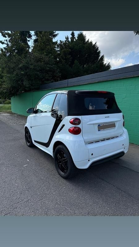 Weiß Gebraucht 2013 Smart ForTwo Cabrio Cabrio | 5.500 € (Fairer Preis) - Bild 1/4