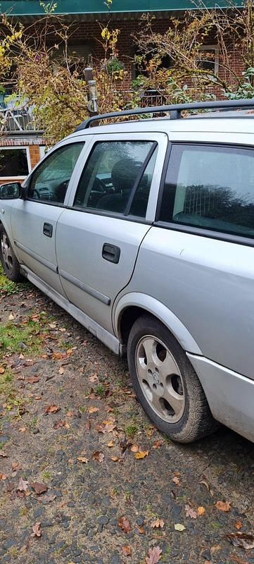 Gebraucht Opel Astra Edition 101 PS (74 kW) 2000 Silber Kombi