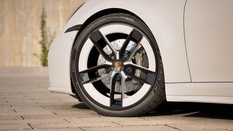 Neu Porsche 911 Carrera 394 PS (289 kW) 2026 Weiss