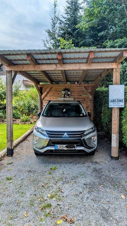 Silber Gebraucht 2019 Mitsubishi Eclipse Cross SUV | 16.900 € (Fairer Preis) - Bild 1/4