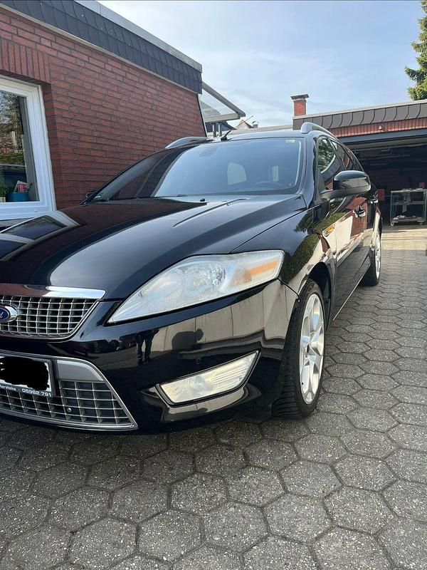 Gebraucht Ford Mondeo Titanium 140 PS (102 kW) 2010 Schwarz Kombi