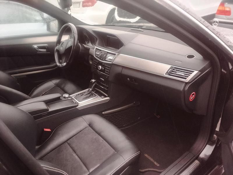 Gebraucht Mercedes E250 AMG 204 PS (150 kW) 2010 Schwarz Kombi