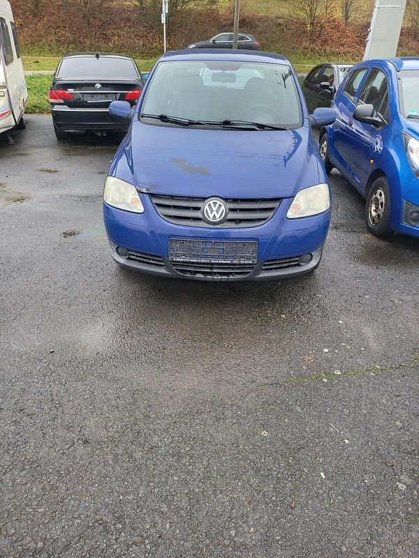 Blau Gebraucht 2007 VW Fox Kleinwagen | 690 € (Superpreis) - Bild 1/4