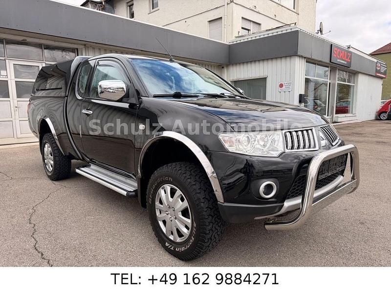 Gebraucht Mitsubishi L200 167 PS (122 kW) 2010 Schwarz Pickup