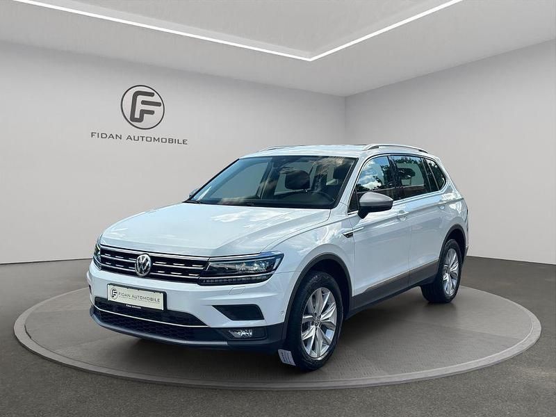 Weiß Gebraucht 2020 VW Tiguan Allspace Highline SUV | 26.850 € (Guter Preis) - Bild 1/4
