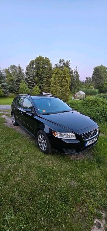 Schwarz Gebraucht 2009 Volvo V50 Kombi | 3.000 € (Fairer Preis) - Bild 1/4