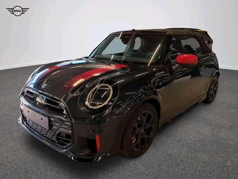 Grau Gebraucht 2024 Mini John Cooper Works Cabriolet Cabrio | 44.105 € (Teuer) - Bild 1/4