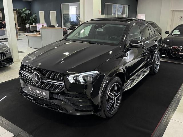 Obsidianschwarz metalliclack Gebraucht 2020 Mercedes GLE350e AMG line Coupé | 63.800 € (Fairer Preis) - Bild 1/4