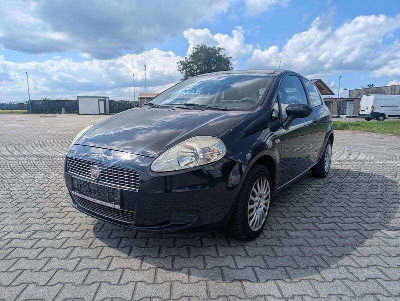 Blau Gebraucht 2009 Fiat Grande Punto Kleinwagen | 1.299 € (Guter Preis) - Bild 1/4