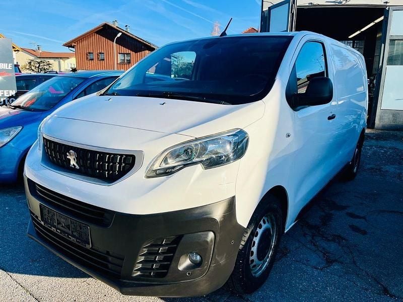 Weiß Gebraucht 2018 Peugeot Expert Van | 8.900 € (Fairer Preis) - Bild 1/4